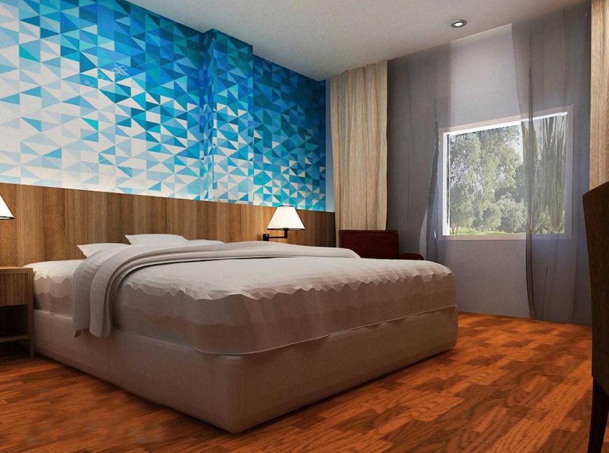 Horison Express Sentani Hotel Jayapura Exterior foto